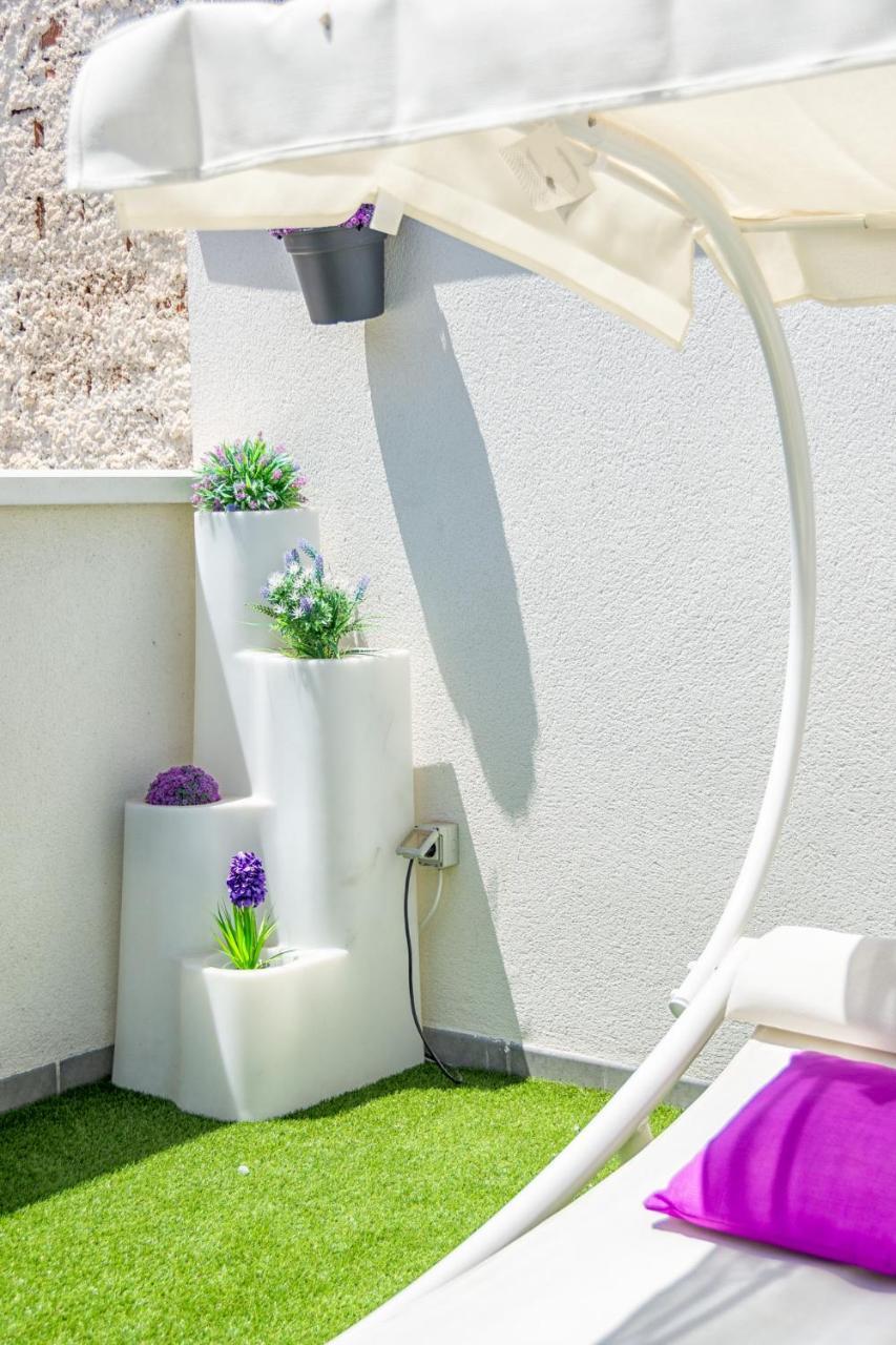 Appartamento Atico Con Terraza Ac 1Hab En El Centro Y Piscina Comunitaria Málaga Esterno foto