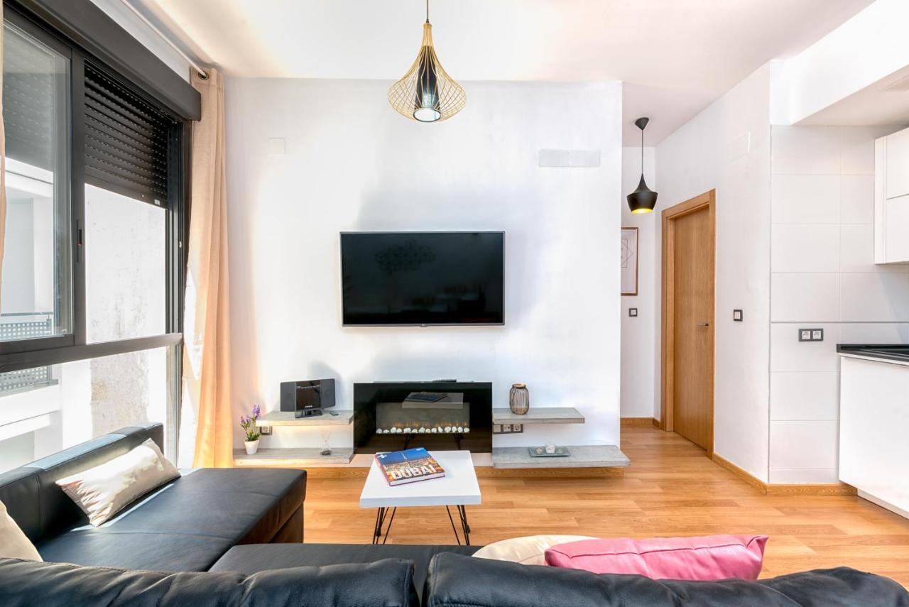 Appartamento Atico Con Terraza Ac 1Hab En El Centro Y Piscina Comunitaria Málaga Esterno foto