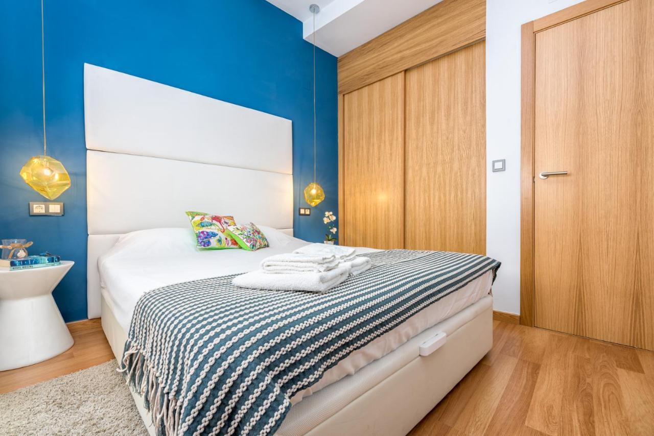 Appartamento Atico Con Terraza Ac 1Hab En El Centro Y Piscina Comunitaria Málaga Esterno foto