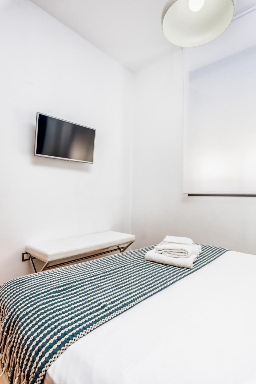 Appartamento Atico Con Terraza Ac 1Hab En El Centro Y Piscina Comunitaria Málaga Esterno foto